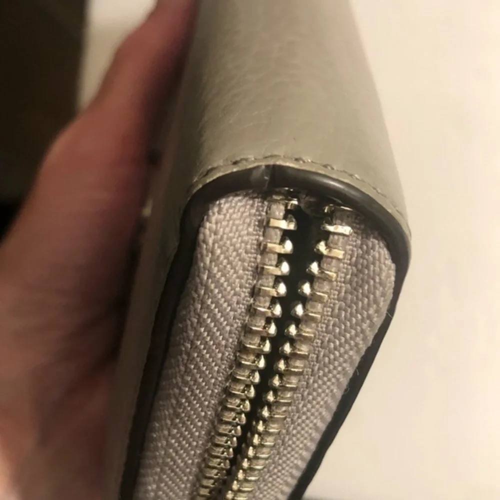 Michael kors gray leather zipper clutch wallet